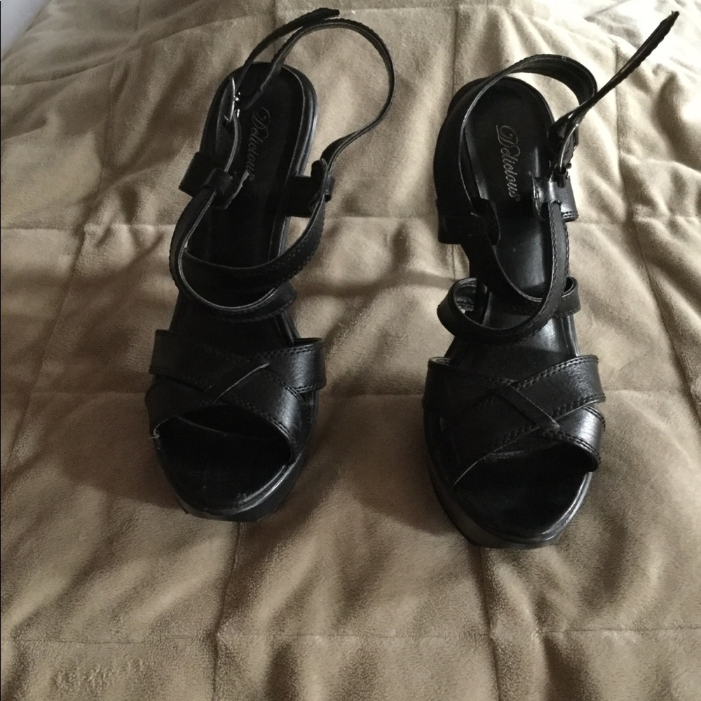 Women’s Black Heels